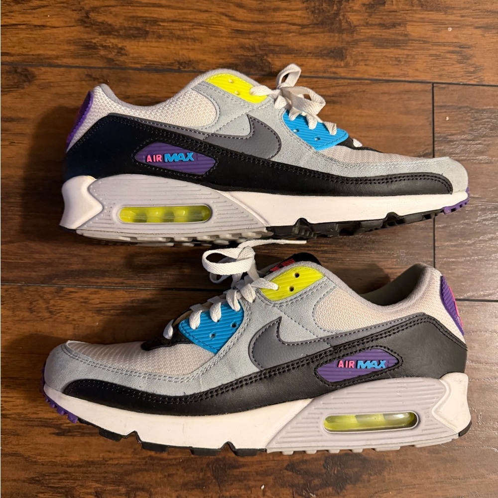 Nike Air Max Gray and Purple Athletic Shoes